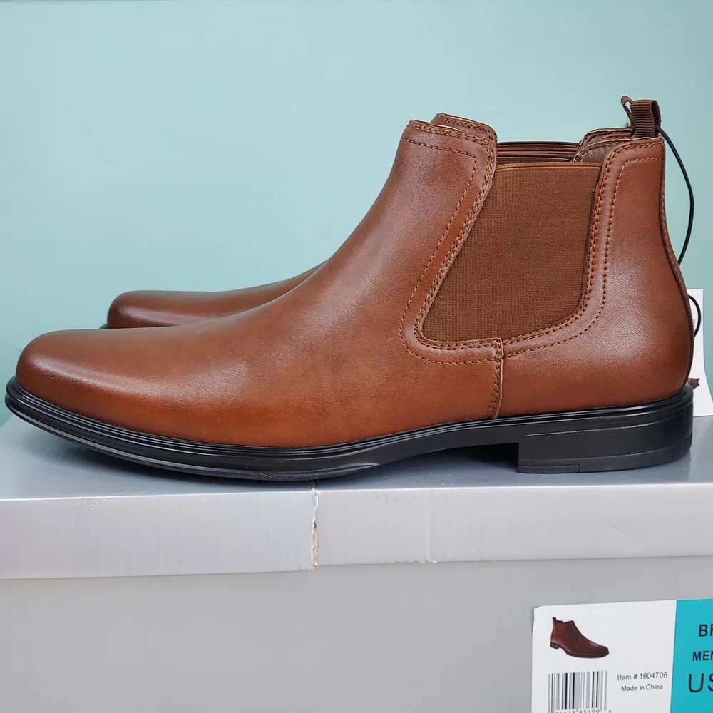 Perry Ellis Brown Leather Chelsea Boots Mens Size 12 NWT Business Casual Neutral